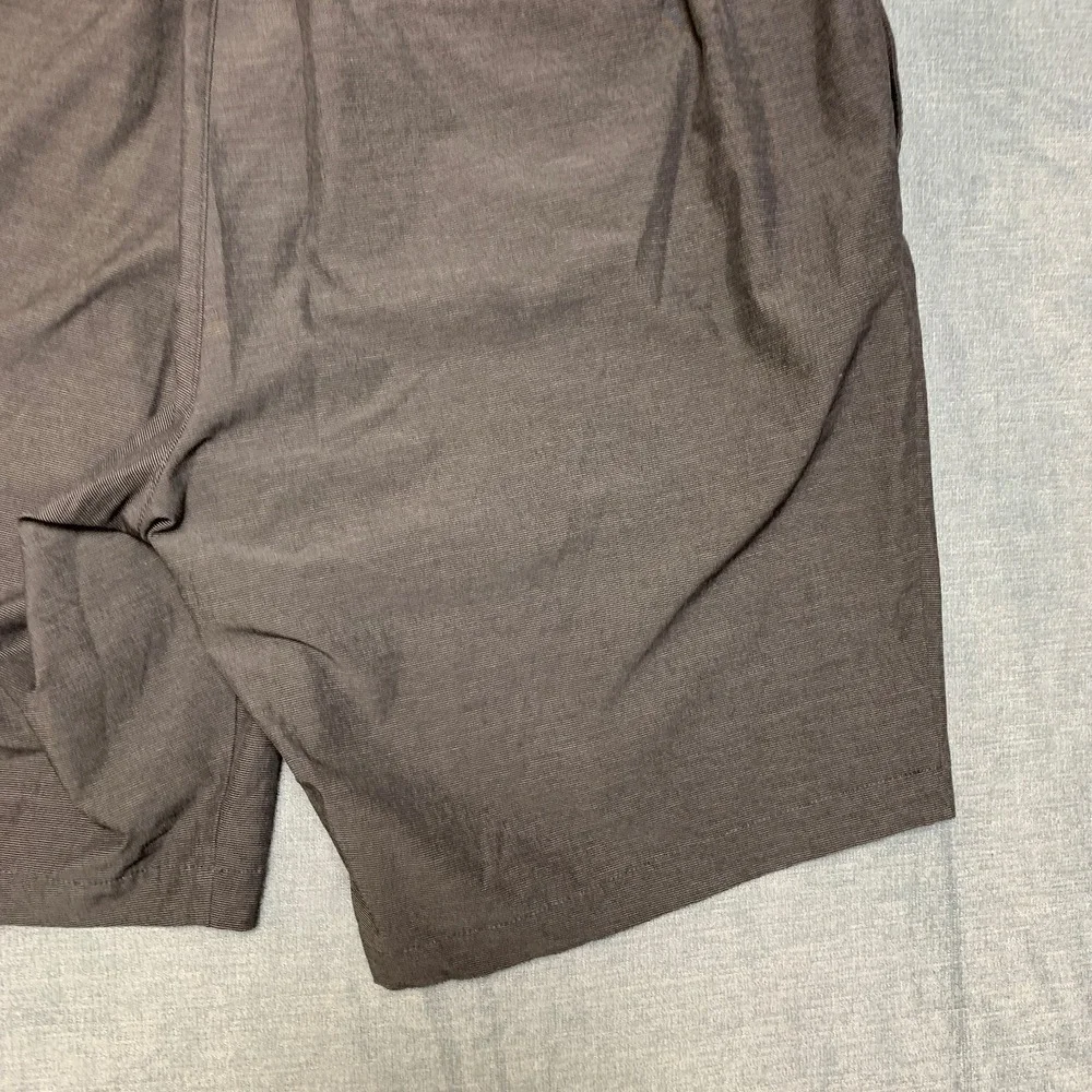 Banana Republic Chino Shorts Mens 36 Black Flat Front Slash Pockets Streetwear